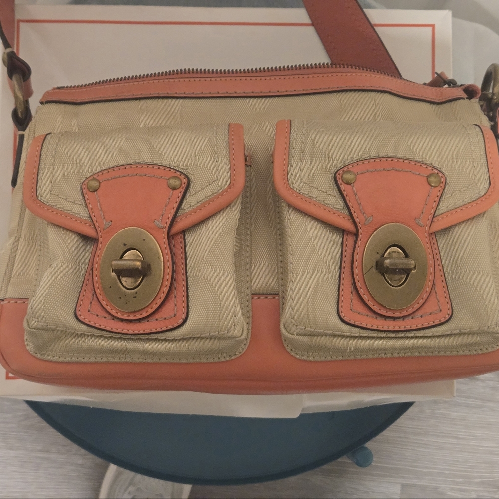 Coach Legacy Double Turnlock Soulderbag Tan Canvas With Coral Leather - Picture 13 of 17